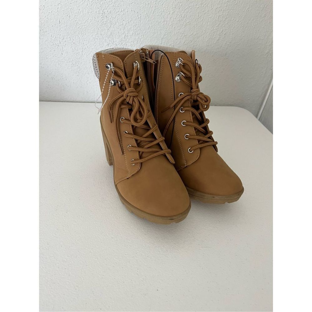 Sugar Woman Tan Block Heels Boots, Size 8.5
